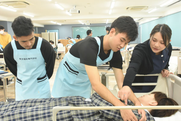 科目の先生方01
