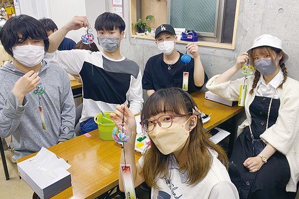 キャリアデザイン科×江戸風鈴づくり