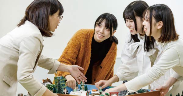 心理カウンセラー科