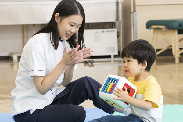 こども分野の作業療法士