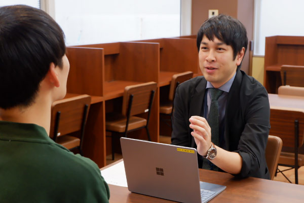 卒業後就職ルート(精神保健福祉士として就職)