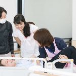 介護福祉士はなぜ腰痛になりやすいか