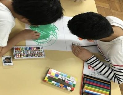 絵を描かせる作業療法士〜芸術療法について〜